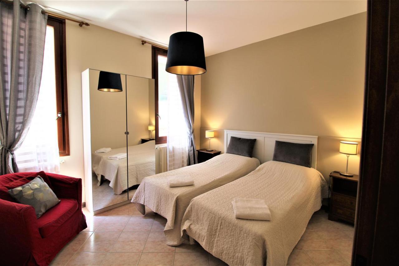 Central And Spacious Apartment Venezia Esterno foto